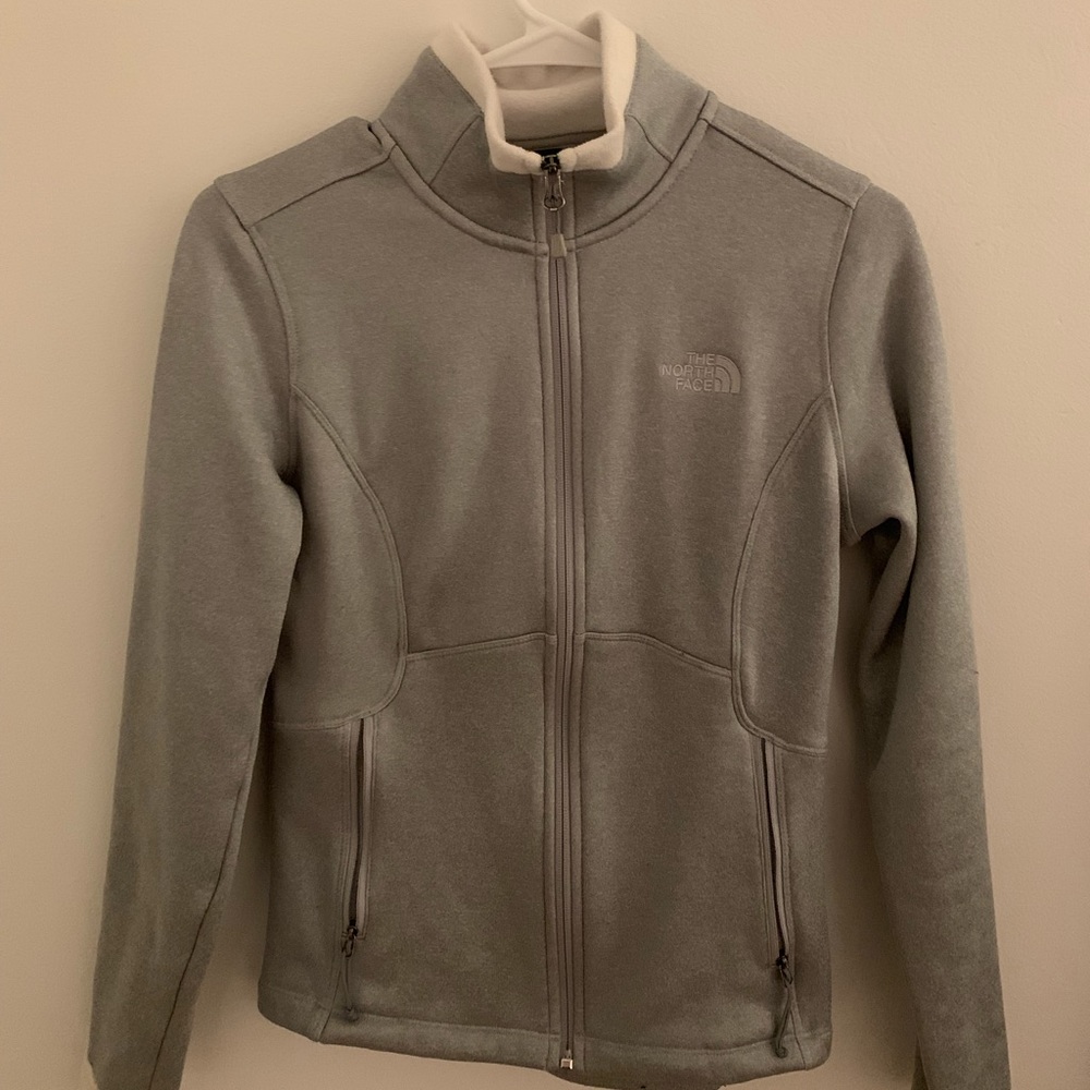 Women’s Small North Face Fleece Zip Up